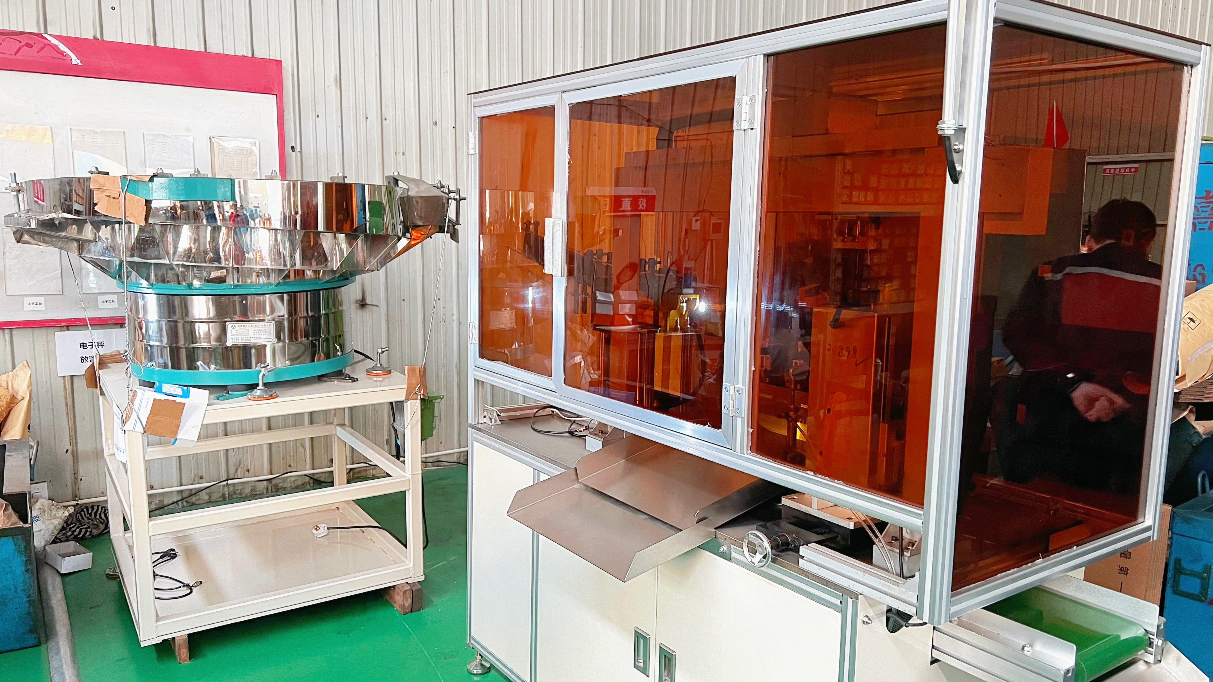 تعزيز الجودة والكفاءة من خلال الفرز البصري: تصل Jinsixi إلى آفاق جديدة في التصنيع الدقيق.